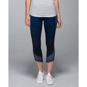 Lululemon‎ Mid Rise Wunder Under Crop Sashiko Inkwell LeggingsWomen's Size 4